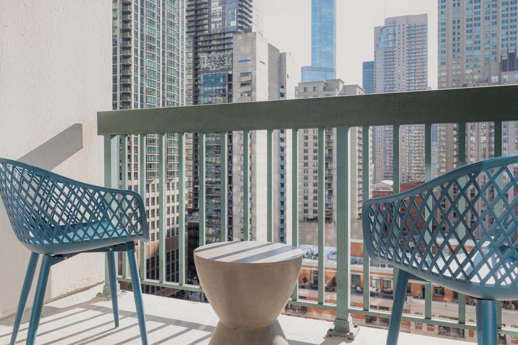 Kasa Magnificent Mile Chicago Hotel Room photo