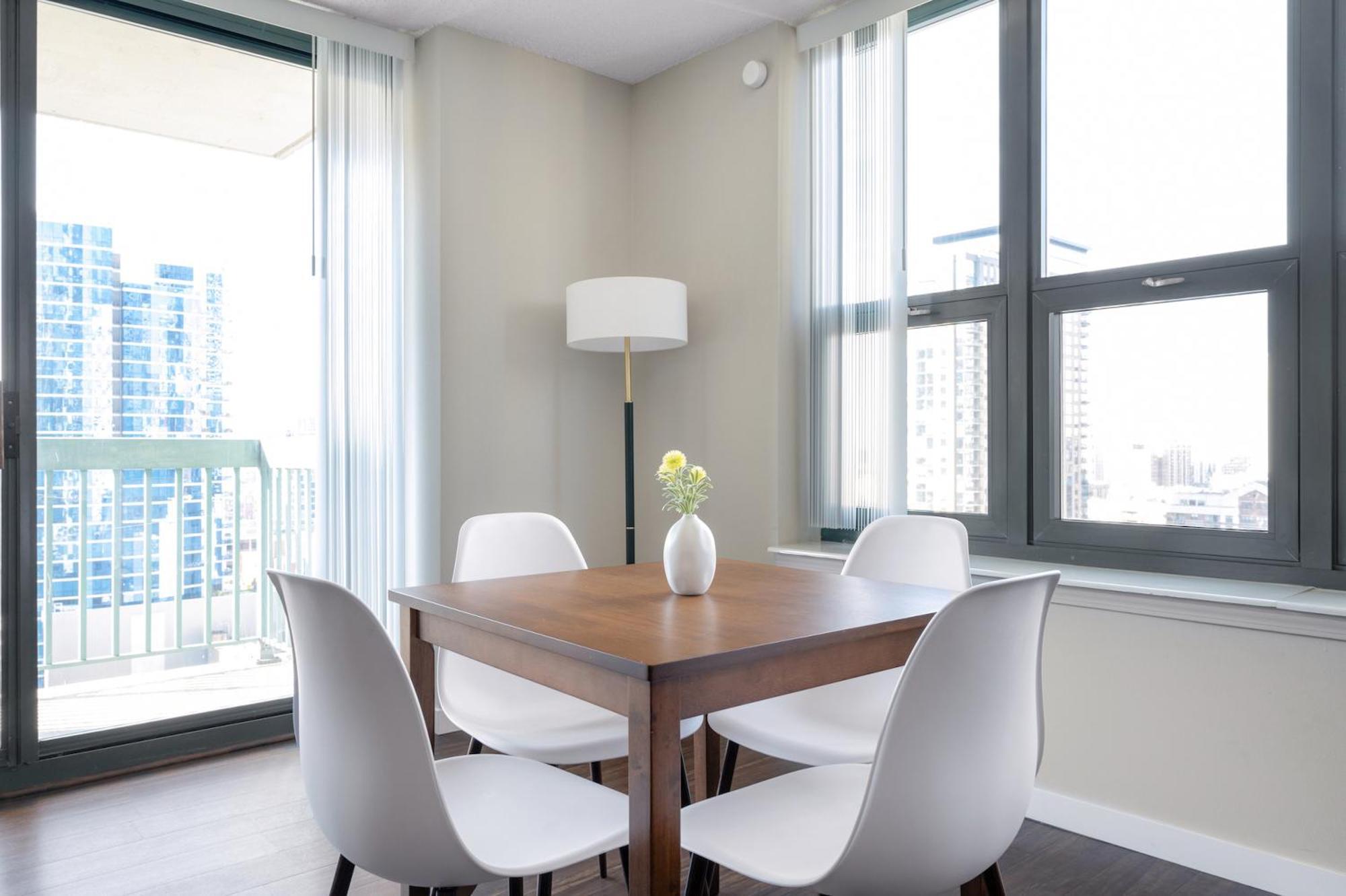 Kasa Magnificent Mile Chicago Hotel Room photo